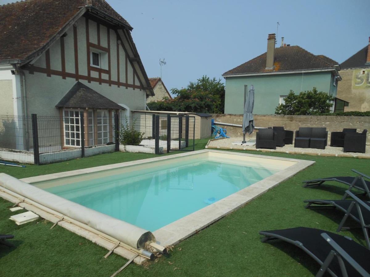 Le Rabelais Villa Thésée Exterior foto